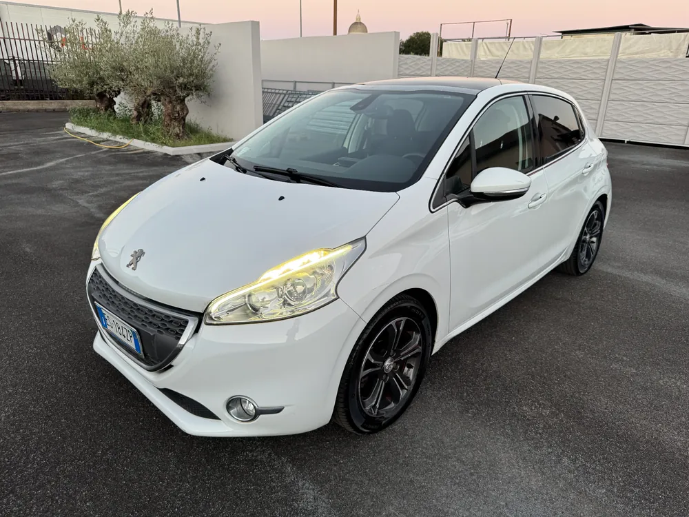 Peugeot 208 Vti 1.2 Unico Proprietario